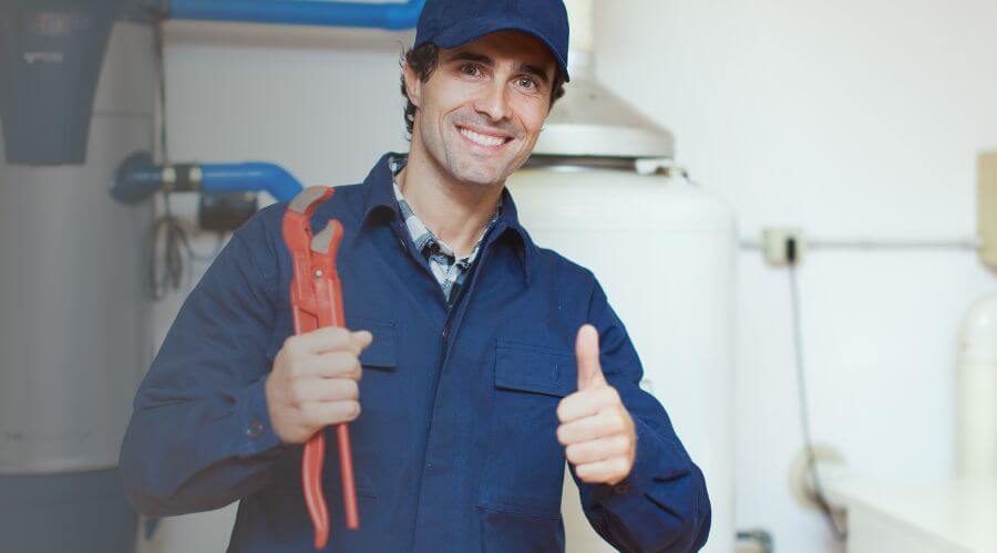 Expert burst pipe repair services in Bushnell, IL